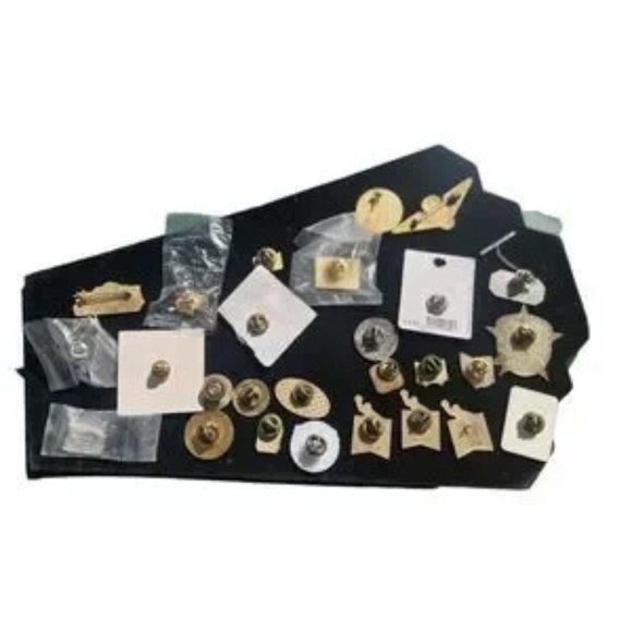 Assorted Lapel Pins Collection – Unisex Fashion, 2004 & 1998 Olympic Games - Picture 6 of 9